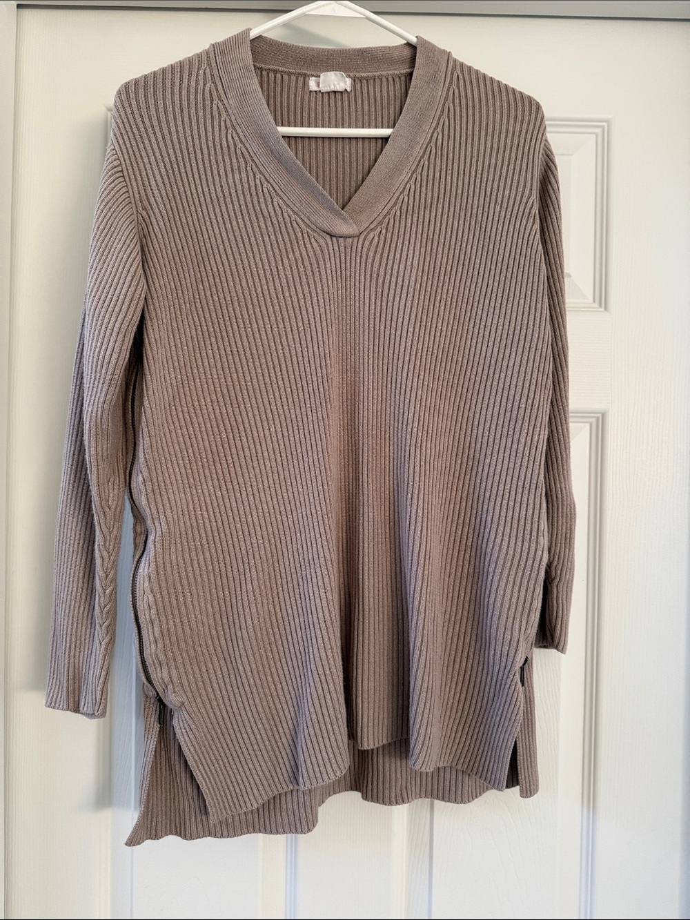 Ingrid & Isabel Taupe Ribbed V-Neck Sweater Tunic